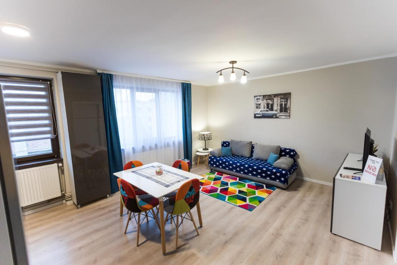 Travel Homzzz Central Apartments - Tusnad Targu Mures Ngoại thất bức ảnh