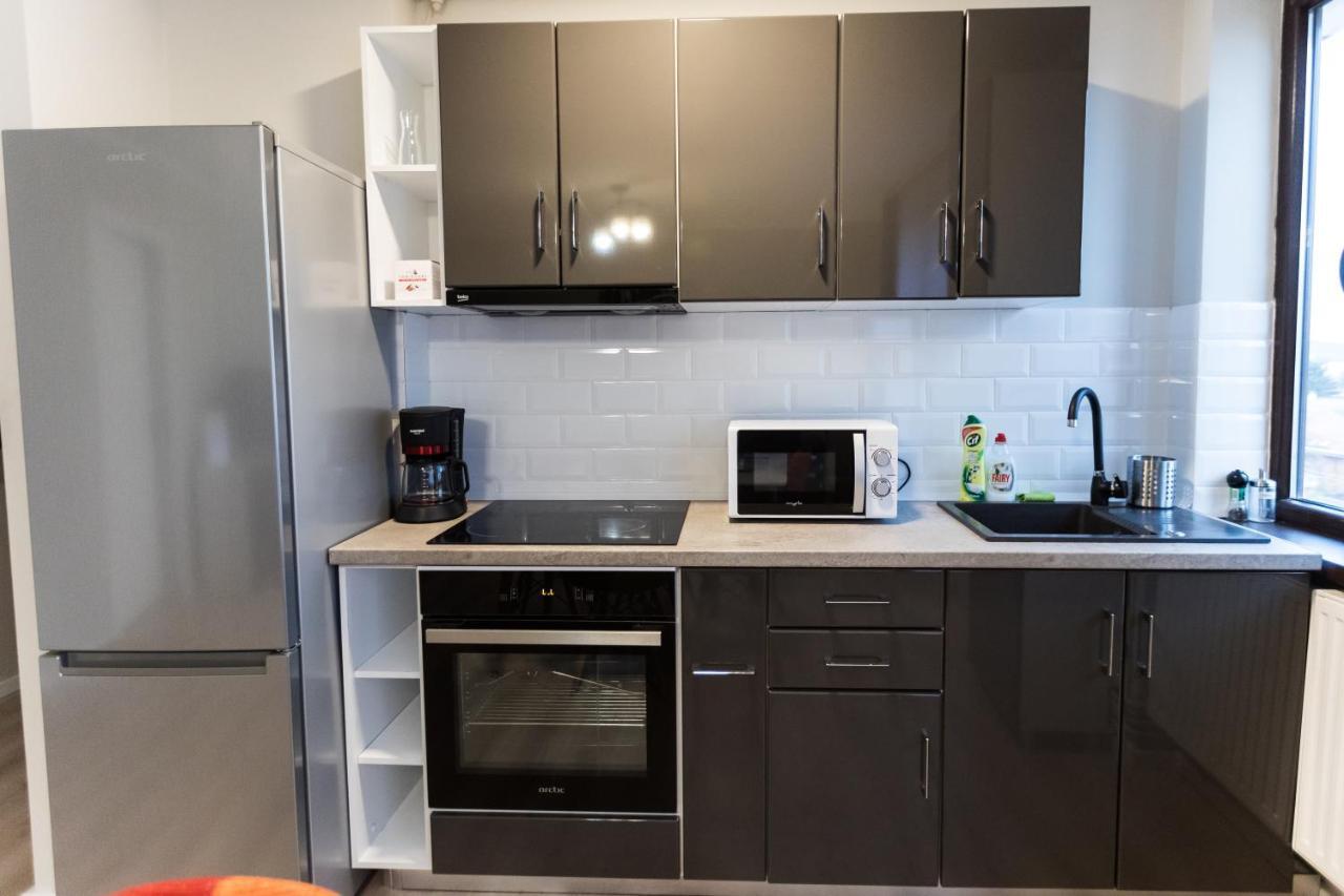 Travel Homzzz Central Apartments - Tusnad Targu Mures Ngoại thất bức ảnh